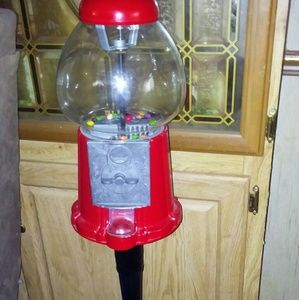 Gumball machine